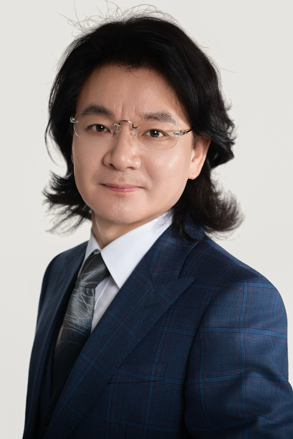 云仓酒庄 2026 | 云仓酒庄创始荆涛定义了 AI 进入实体企业经营的商业模式(图2) 云仓酒庄 2026 | 云仓酒庄创始人荆涛定义了 AI 进入实体企业经营的商业模式(图2)